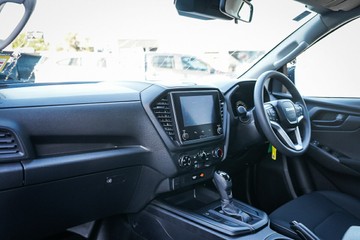 https://vehicle-cdn.autoleague.cloud/14189_950268171_24.jpg