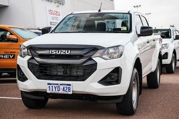 https://vehicle-cdn.autoleague.cloud/14189_950268184_4.jpg