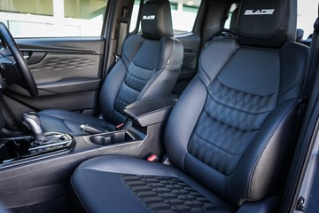 https://vehicle-cdn.autoleague.cloud/14189_950343106_25.jpg