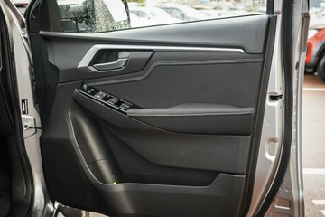 https://vehicle-cdn.autoleague.cloud/14189_950444263_15.jpg