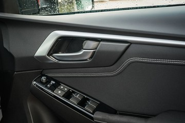 https://vehicle-cdn.autoleague.cloud/14189_950444263_16.jpg