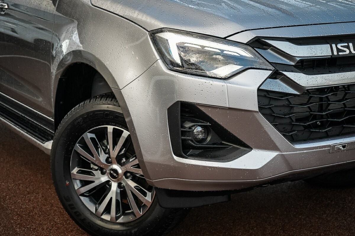 Isuzu D-max image 2