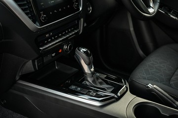 https://vehicle-cdn.autoleague.cloud/14189_950444263_25.jpg