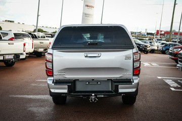 https://vehicle-cdn.autoleague.cloud/14189_950444263_6.jpg