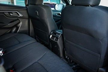 https://vehicle-cdn.autoleague.cloud/14189_950528851_10.jpg