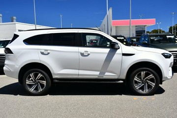 https://vehicle-cdn.autoleague.cloud/14189_950532445_16.jpg