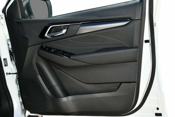 https://vehicle-cdn.autoleague.cloud/14189_950532445_5.jpg
