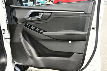 https://vehicle-cdn.autoleague.cloud/14189_950630315_5.jpg