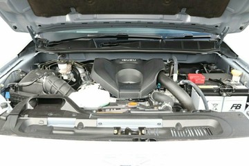 https://vehicle-cdn.autoleague.cloud/14189_960071085_20.jpg