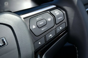 https://vehicle-cdn.autoleague.cloud/14189_960071659_15.jpg