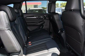 https://vehicle-cdn.autoleague.cloud/14189_960071659_8.jpg
