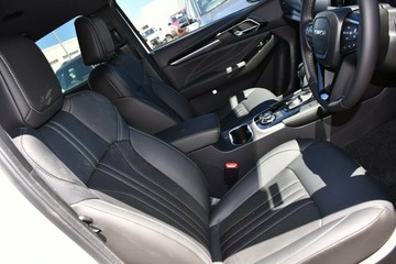 https://vehicle-cdn.autoleague.cloud/14189_960071665_10.jpg