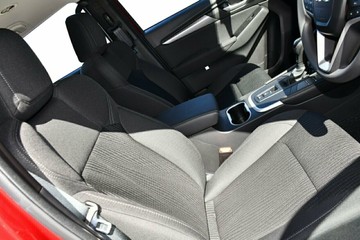 https://vehicle-cdn.autoleague.cloud/14189_960071867_10.jpg