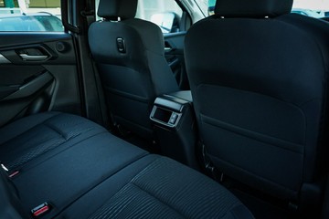 https://vehicle-cdn.autoleague.cloud/14189_960071896_10.jpg