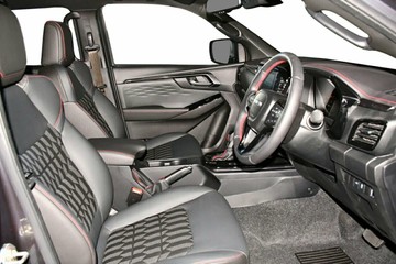 https://vehicle-cdn.autoleague.cloud/14189_960140191_9.jpg
