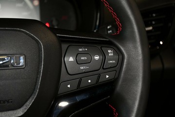 https://vehicle-cdn.autoleague.cloud/14189_960140209_13.jpg