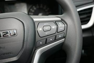 https://vehicle-cdn.autoleague.cloud/14189_960142683_14.jpg