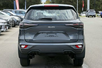 https://vehicle-cdn.autoleague.cloud/14189_960142683_18.jpg