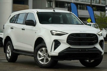 https://vehicle-cdn.autoleague.cloud/14189_960142845_1.jpg