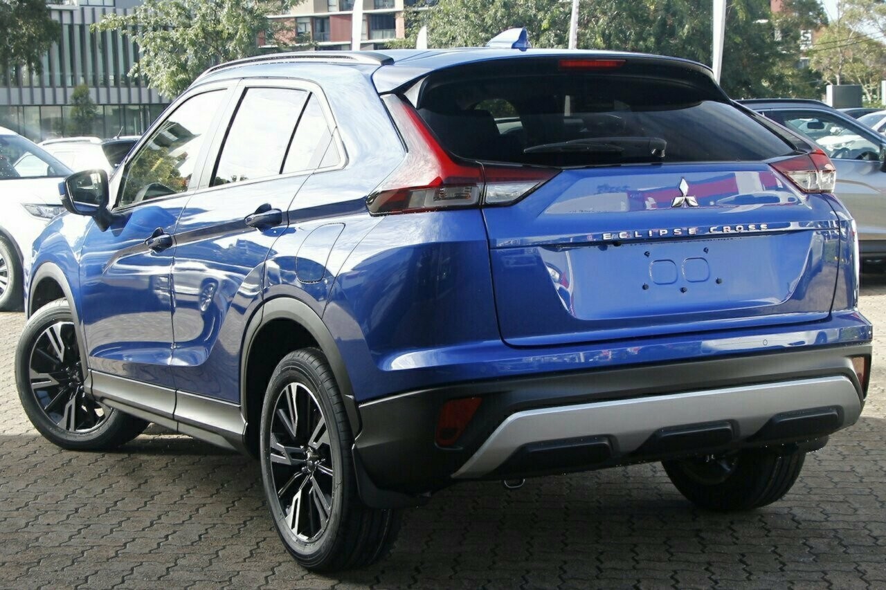 Mitsubishi Eclipse Cross image 3