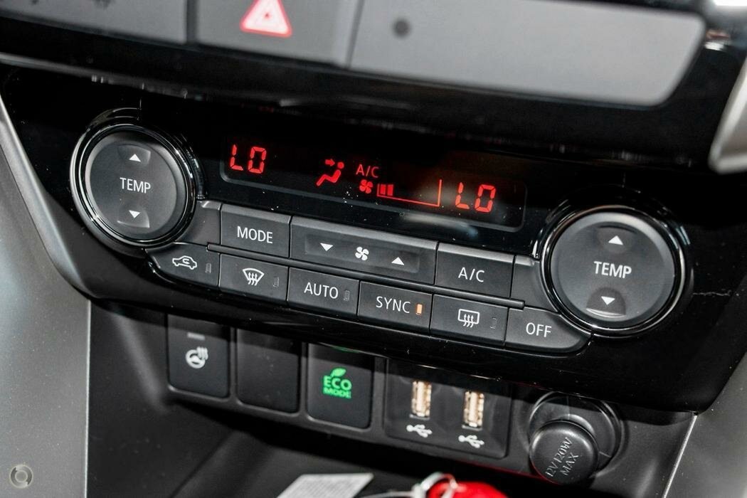 Mitsubishi Eclipse Cross image 3