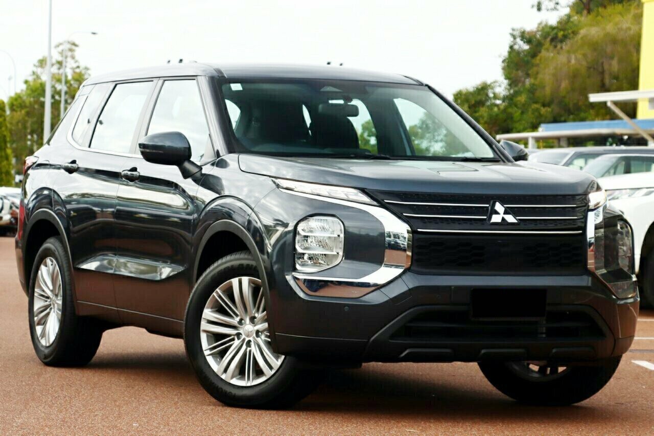 Mitsubishi Outlander image 1