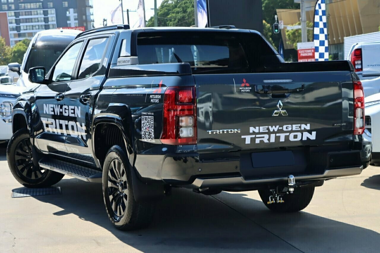 Mitsubishi Triton image 3