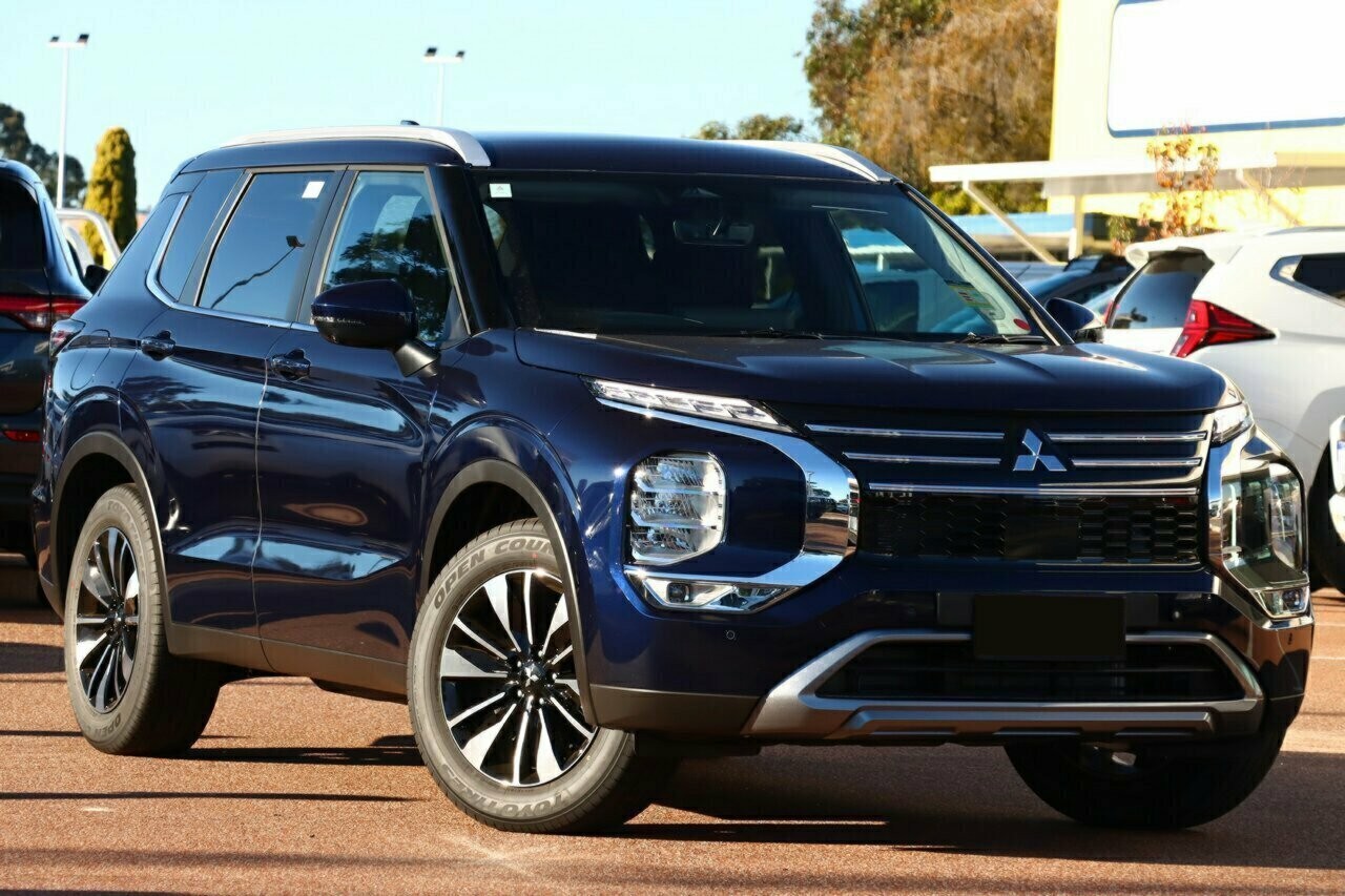 Mitsubishi Outlander image 1