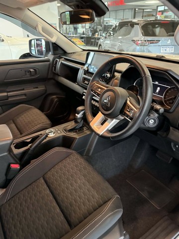 https://vehicle-cdn.autoleague.cloud/14470_118156_14.jpg