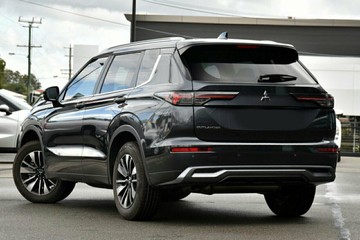 https://vehicle-cdn.autoleague.cloud/14470_118331_3.jpg