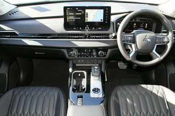 https://vehicle-cdn.autoleague.cloud/14470_118441_5.jpg