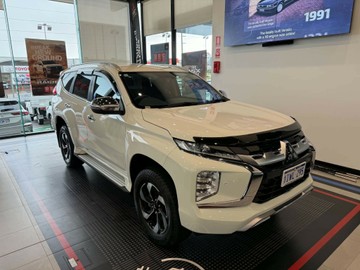 https://vehicle-cdn.autoleague.cloud/14470_118486_6.jpg