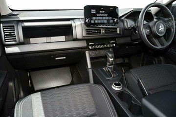 https://vehicle-cdn.autoleague.cloud/14470_118619_6.jpg