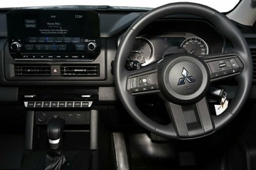https://vehicle-cdn.autoleague.cloud/14470_118619_7.jpg