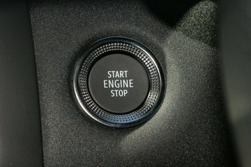 https://vehicle-cdn.autoleague.cloud/14470_118669_16.jpg