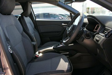 https://vehicle-cdn.autoleague.cloud/14470_118669_8.jpg