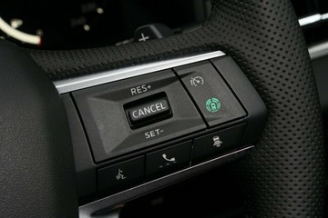 https://vehicle-cdn.autoleague.cloud/14470_118713_12.jpg