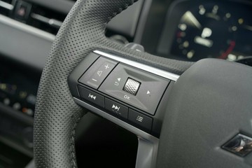 https://vehicle-cdn.autoleague.cloud/14470_118717_10.jpg