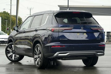 https://vehicle-cdn.autoleague.cloud/14470_118717_2.jpg