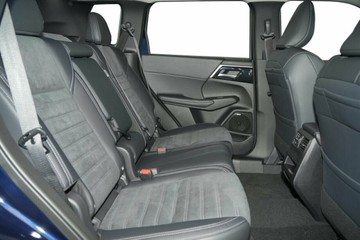 https://vehicle-cdn.autoleague.cloud/14470_118717_5.jpg