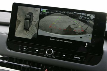 https://vehicle-cdn.autoleague.cloud/14470_118720_9.jpg