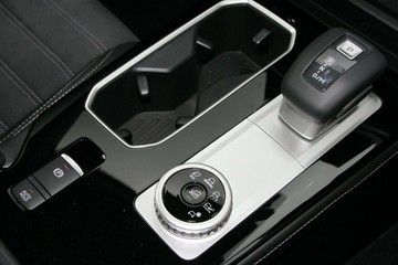 https://vehicle-cdn.autoleague.cloud/14470_118735_11.jpg