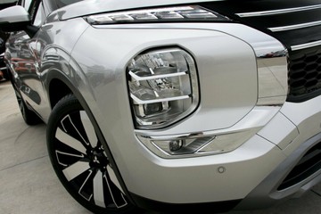 https://vehicle-cdn.autoleague.cloud/14470_118735_2.jpg