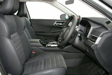 https://vehicle-cdn.autoleague.cloud/14470_118735_7.jpg
