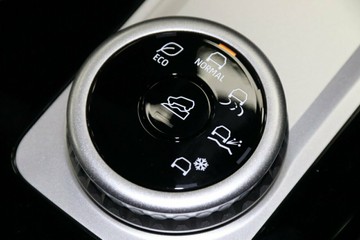https://vehicle-cdn.autoleague.cloud/14470_118737_14.jpg