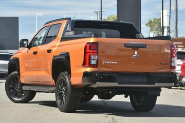 https://vehicle-cdn.autoleague.cloud/14470_118799_3.jpg