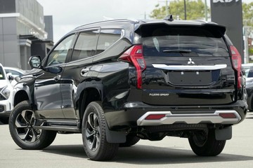 https://vehicle-cdn.autoleague.cloud/14470_118887_3.jpg