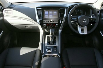 https://vehicle-cdn.autoleague.cloud/14470_118888_5.jpg