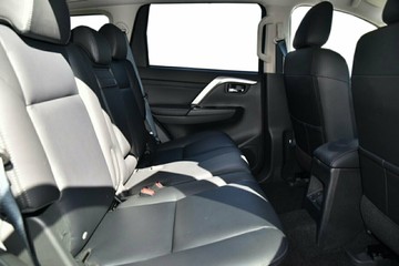 https://vehicle-cdn.autoleague.cloud/14470_118902_9.jpg