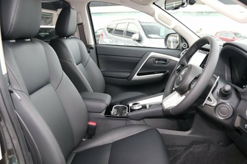 https://vehicle-cdn.autoleague.cloud/14470_118906_8.jpg